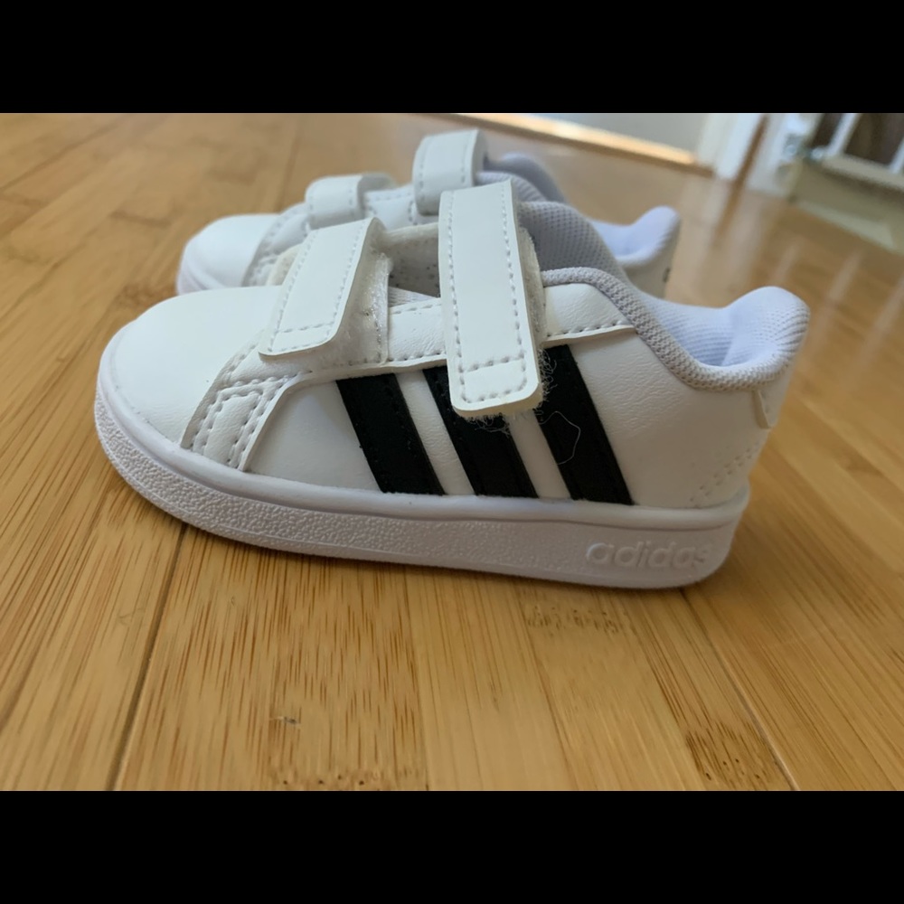 Baby adidas shoes size 4